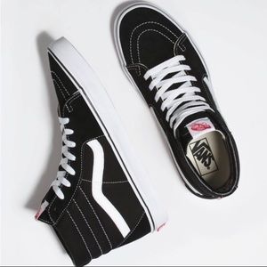 Sk8-Hi Vans